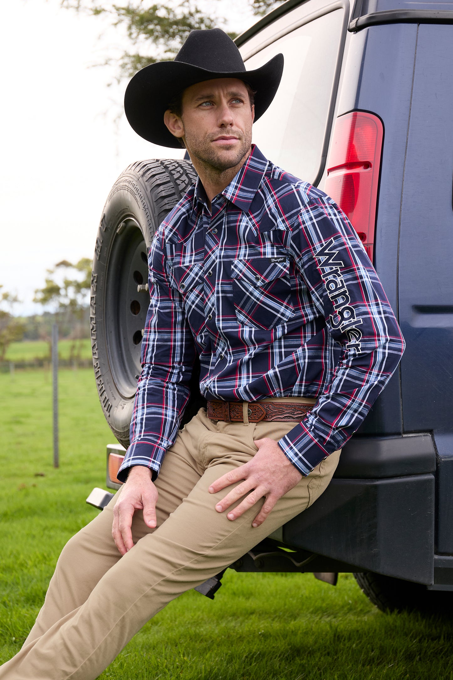 Wrangler Men’s Hugo Check Logo Western Long Sleeve Shirt