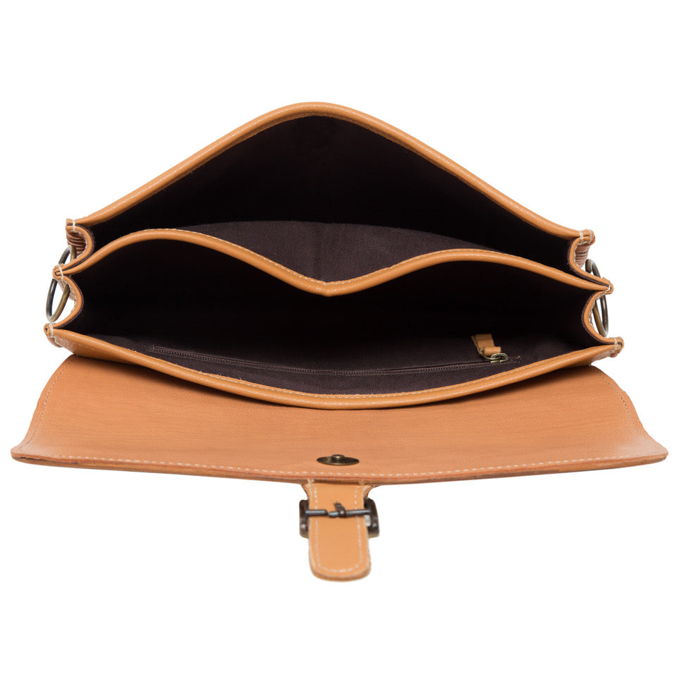 The Design Edge AB-05 Tooling Leather Flap Cowhide Bag