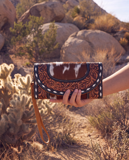 The Design Edge Tooling Leather Cowhide Trifold Wristlet Wallet – AW39 – Mateo