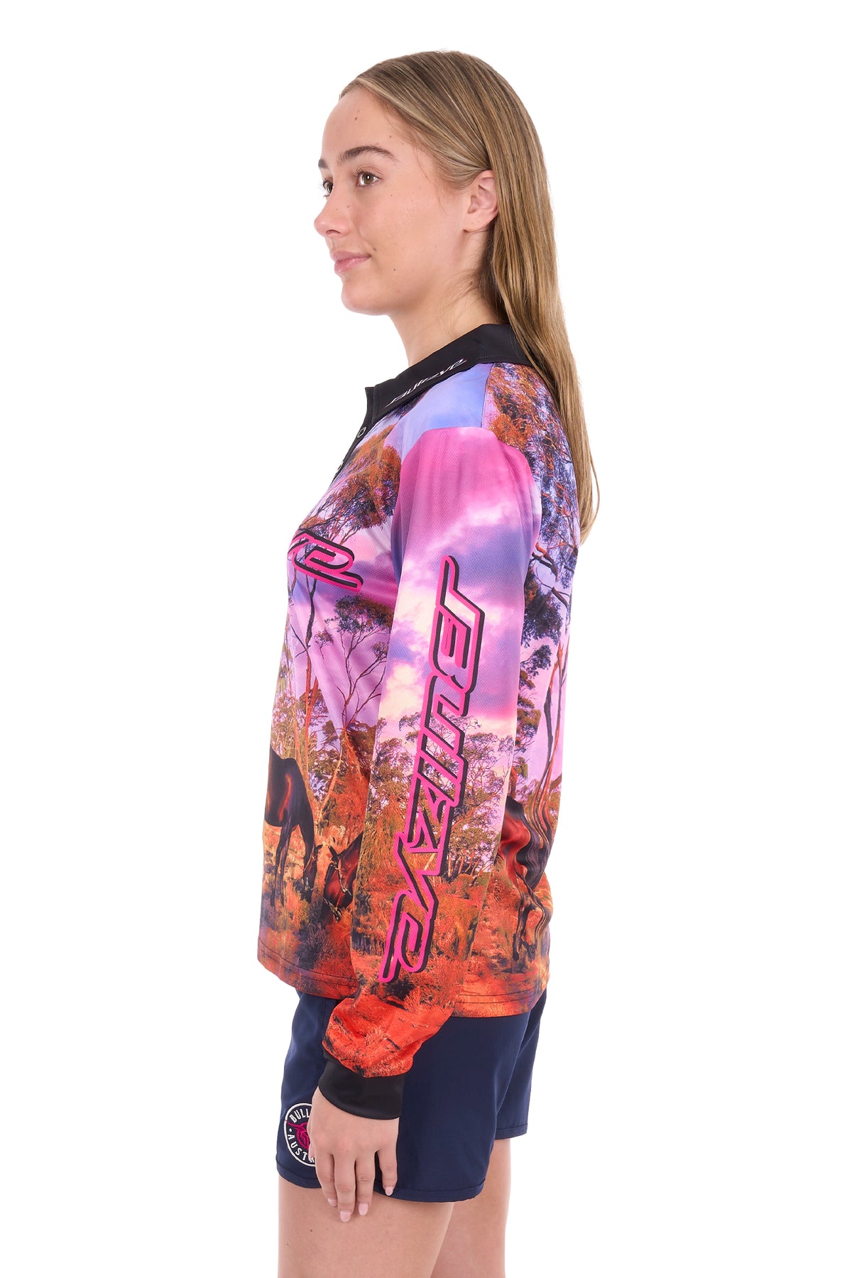 Bullzye Women’s Grazing Horse Long Sleeve Tee
