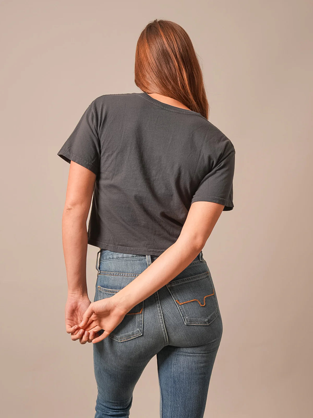 Kimes Ranch Women's Lasso Script Cropped Tee - Graphite