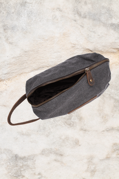 Burke & Wills Saunders Toiletry Bag