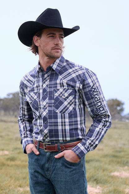 Wrangler Men’s Wayne Check Logo Western Long Sleeve Shirt