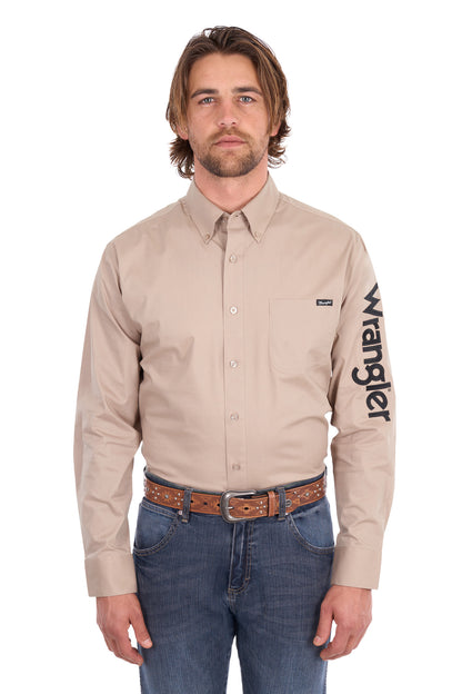 Wrangler Men’s Flex Tech Logo 1-Pocket Button Down Long Sleeve Shirt - Sand